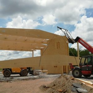 levage de murs bois batiment commercial jeux de quille réalisé par 2cbois oloron